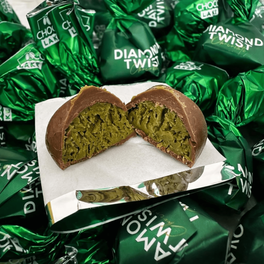 Chocolate Diamond Twist Milk Chocolate Pistachio Kunafa Duabi Chocolate 450G - Jordan - Habibi Market